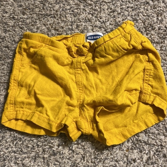 BUNDLE Old Navy Toddler shorts | Size 24m - Picture 2 of 10